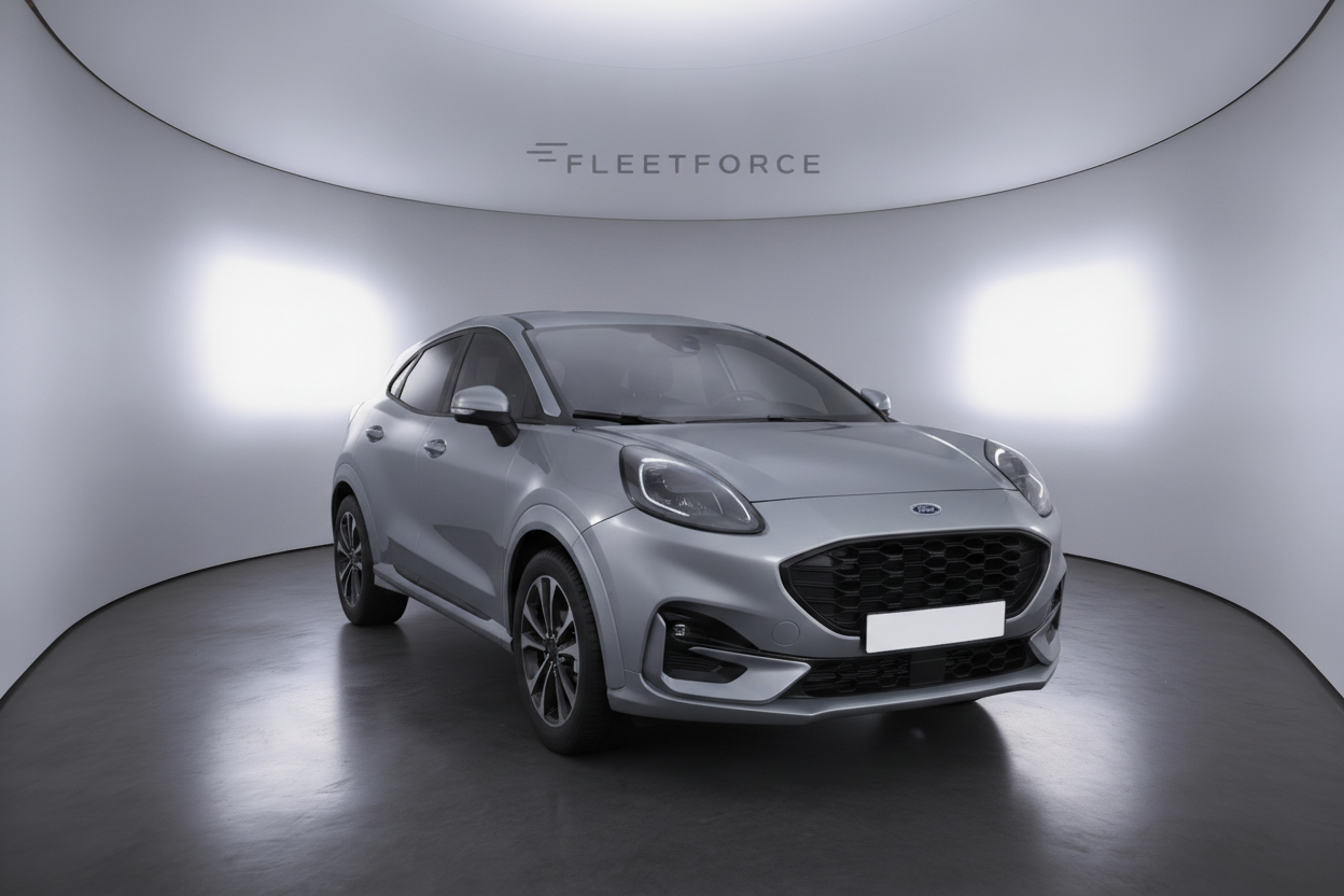 Ford Puma Titanium Design in Silber
