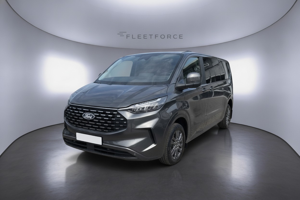 Ford Tourneo Titanium in Grau