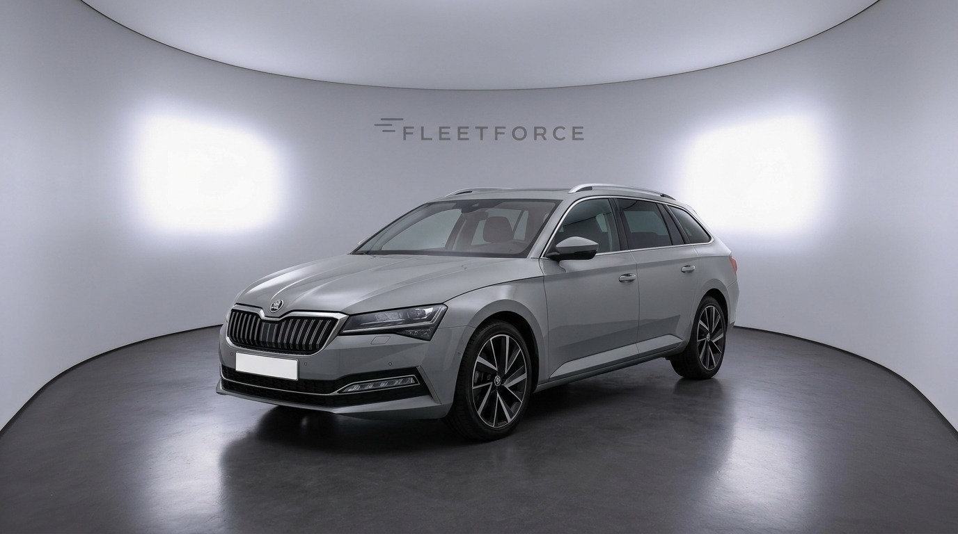 Skoda Superb Combi Selection in Grau