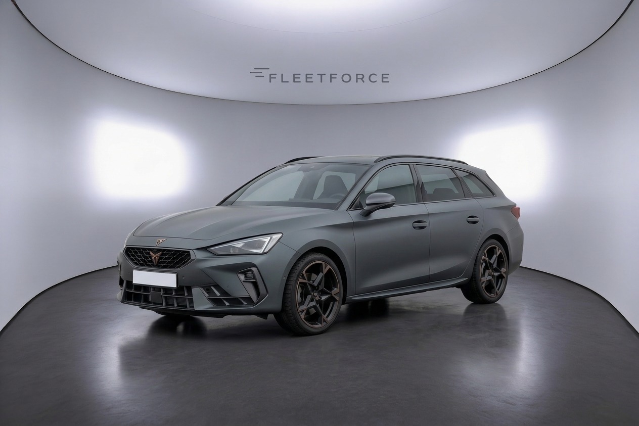 Cupra Leon 1.5 eTSI 110 kW in Grau
