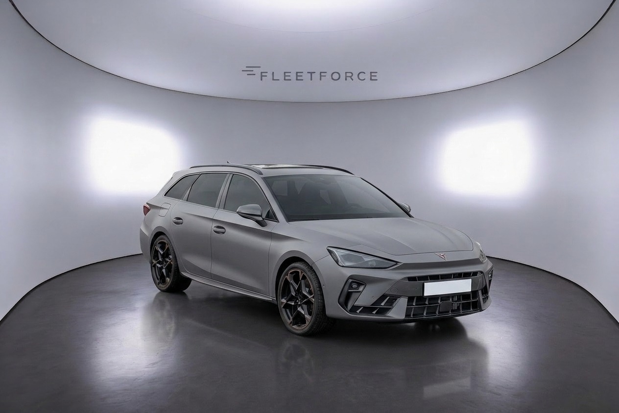 Cupra Leon 1.5 eTSI 110 kW in Grau