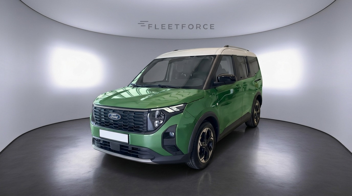 Ford Tourneo Courier Titanium in Grün