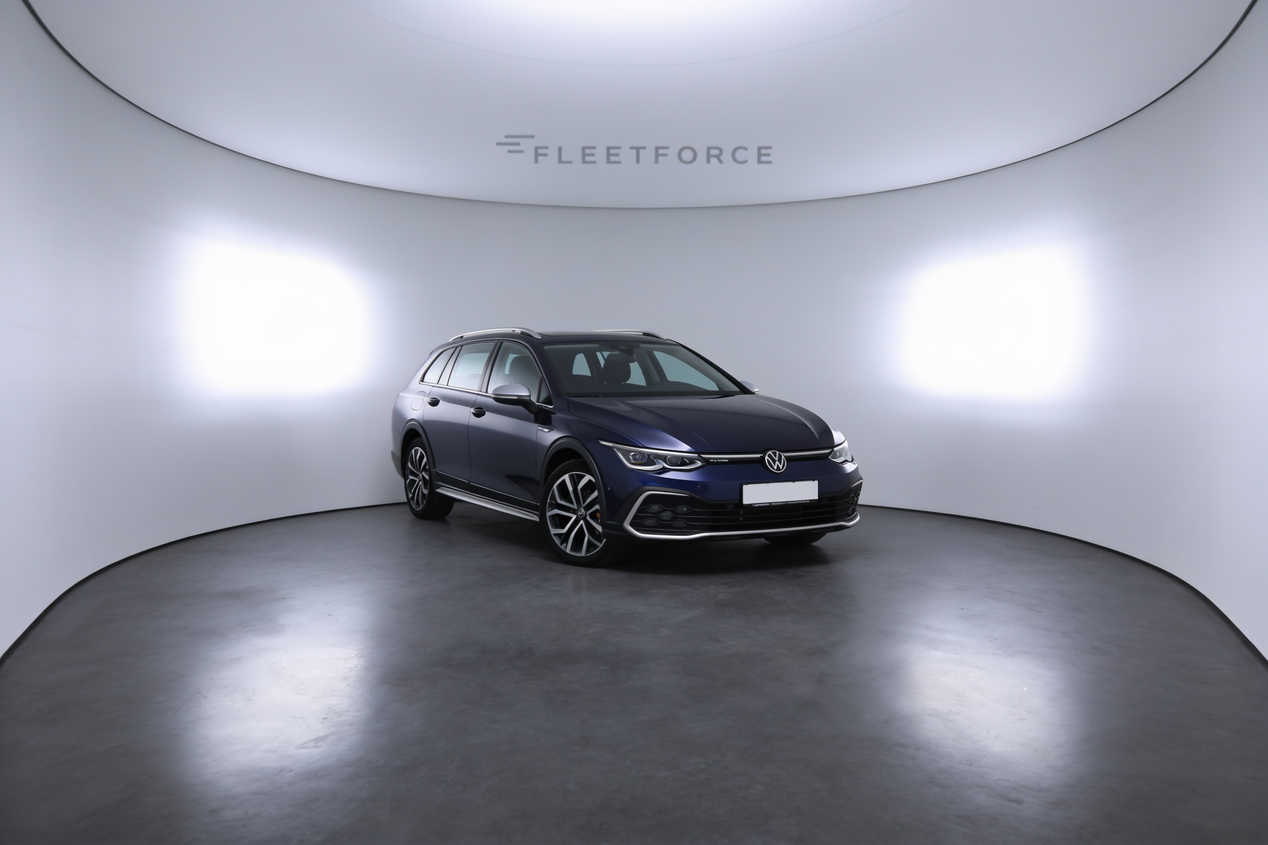 VW Golf Variant Alltrack in Blau